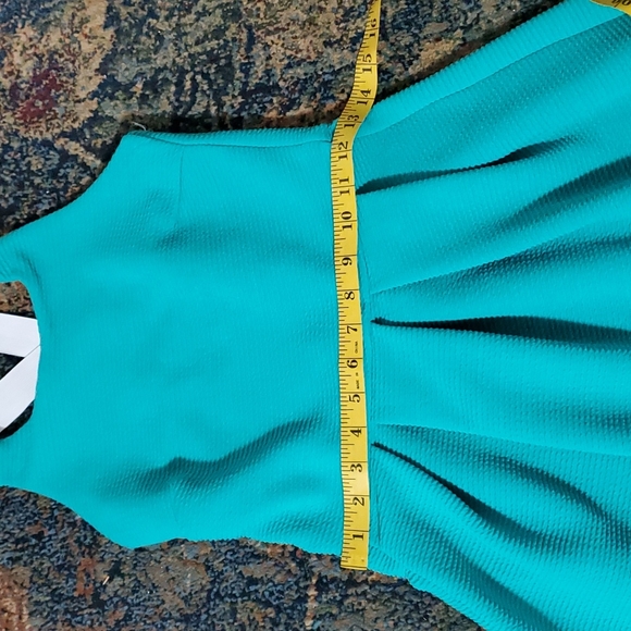 IT'S Dress size S 96% Polyester 4% Spandex very good condition - Picture 6 of 10